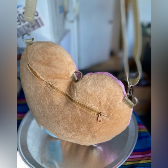 Mexican Pan Dulce Concha Backpack - Picture 10 of 15